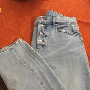 EUC Loft skinny jeans size 28/6